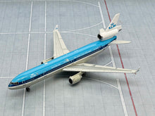 Load image into Gallery viewer, Phoenix 1/400 KLM Royal Dutch Airlines McDonnell Douglas MD-11 PH-KCH
