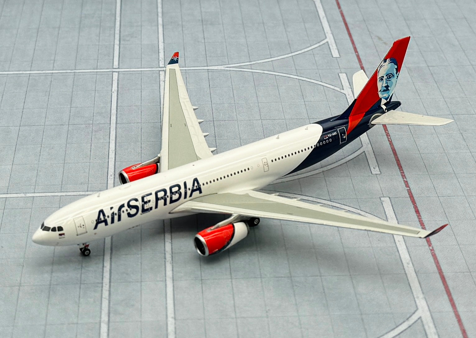 フェニックス 1/400 エアバス A330ー200 エア チャイナ 中国国際航空