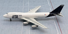 Load image into Gallery viewer, Phoenix 1/400 UTA Cargo Boeing 747-200 F-GCBM
