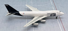 Load image into Gallery viewer, Phoenix 1/400 UTA Cargo Boeing 747-200 F-GCBM
