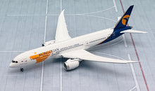 Load image into Gallery viewer, JC Wings 1/400 Mongolian Airlines Boeing 787-9 JU-1789 flaps down
