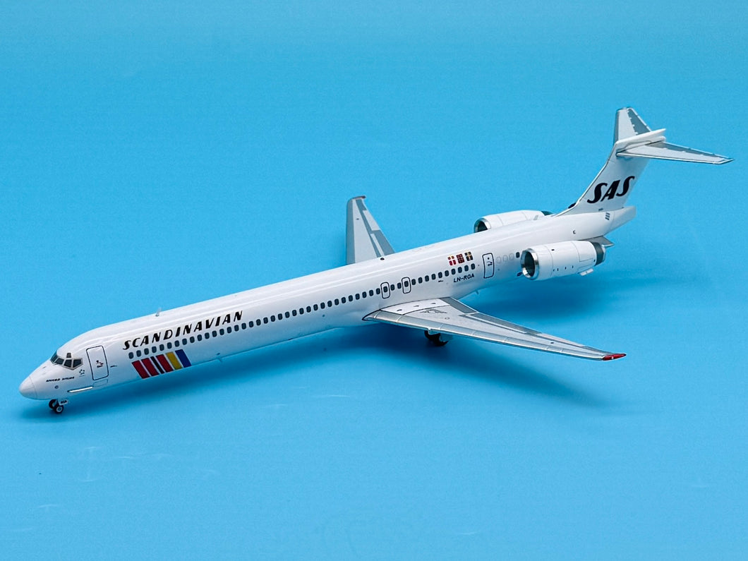 JC Wings 1/200 SAS Scandinavian Airlines McDonnell Douglas MD-90 LN-ROA