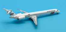 Load image into Gallery viewer, JC Wings 1/200 SAS Scandinavian Airlines McDonnell Douglas MD-90 LN-ROA
