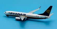 Load image into Gallery viewer, JC Wings 1/200 Ryanair Boeing 737-800 EI-EBI
