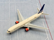 Load image into Gallery viewer, JC Wings 1/400 SAS Scandinavican Boeing 767-300ER LN-RCG
