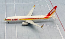 Load image into Gallery viewer, Gemini Jets 1/400 Copa Airlines Boeing 737-800 HP-1841CMP retro livery
