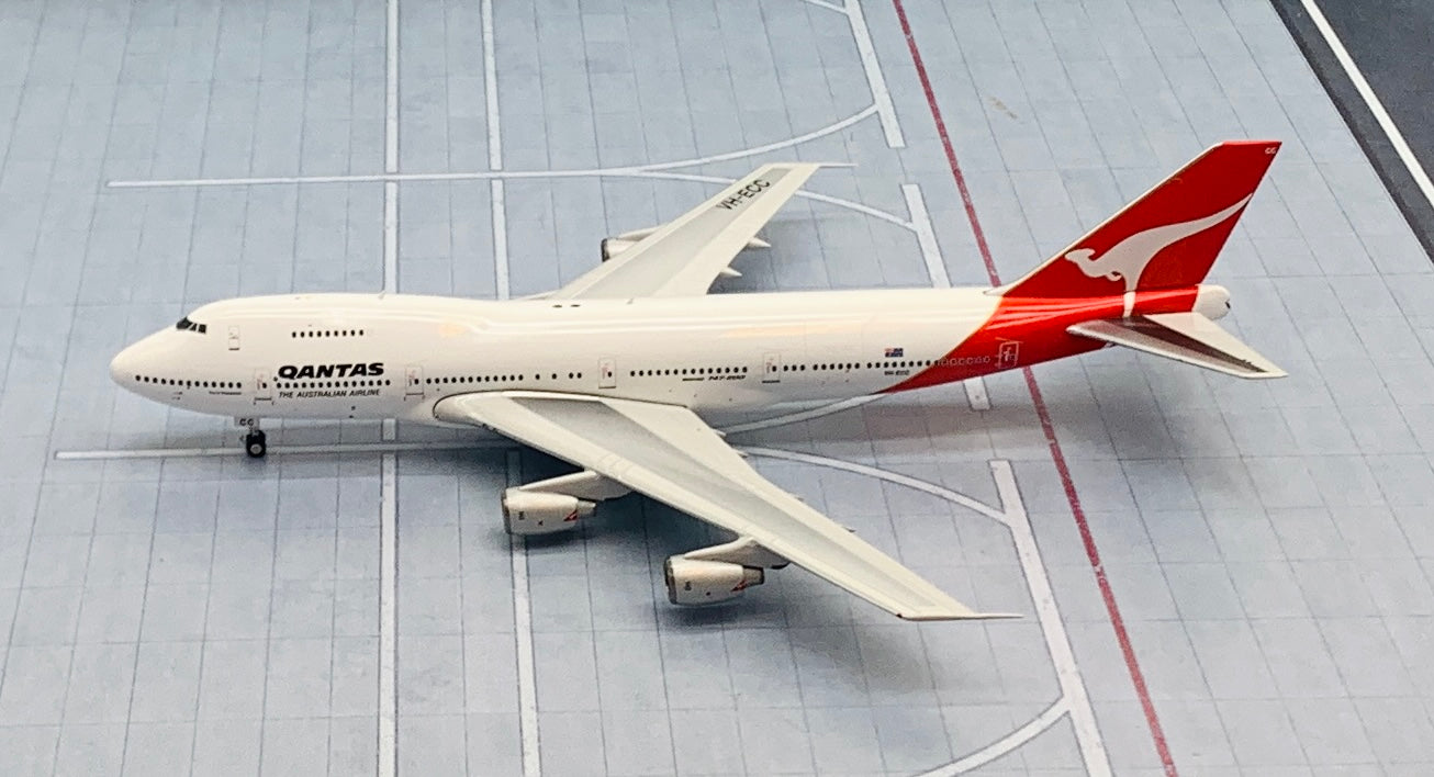 Phoenix Qantas Boeing 747-200 VH-ECC 1/400 - Aircraft Model