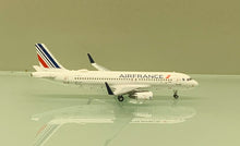 Load image into Gallery viewer, NG models 1/400 Air France Airbus A320-200 F-HEPF 15005
