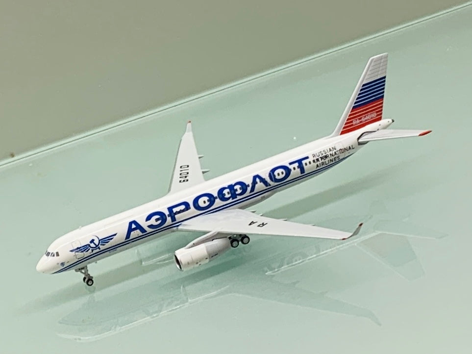 NG models 1/400 Aeroflot Russia Tupolev Tu-204-100S RA-64010 40009