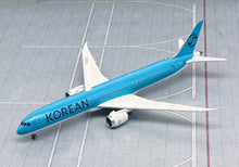 Load image into Gallery viewer, JC Wings 1/400 Korean Air Boeing 787-10 Dreamliner HL8515
