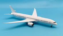 Load image into Gallery viewer, JC Wings 1/200 Boeing 787-9 Blank white LH2141
