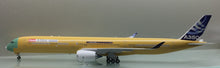 Load image into Gallery viewer, JC Wings 1/200 Qatar Airways Airbus A350-1000 bare metal LH2088
