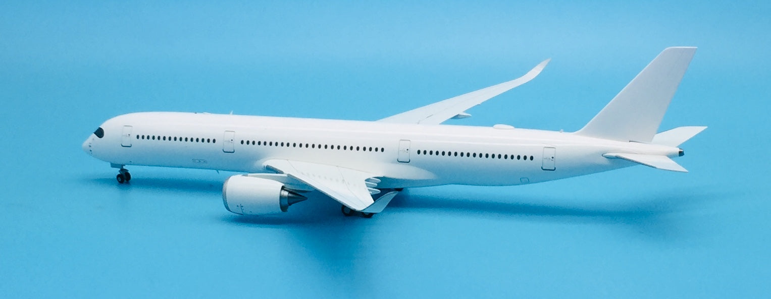 JC Wings 1/200 Airbus A350-900 plain white blank – First Class