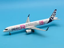 Load image into Gallery viewer, JC Wings 1/200 Airbus Industrie A321neo House Colour F-WWAB LH2438
