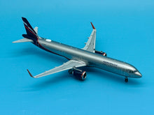 Load image into Gallery viewer, JC Wings 1/200 Aeroflot Airbus A321neo VP-BPP
