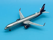 Load image into Gallery viewer, JC Wings 1/200 Aeroflot Airbus A321neo VP-BPP
