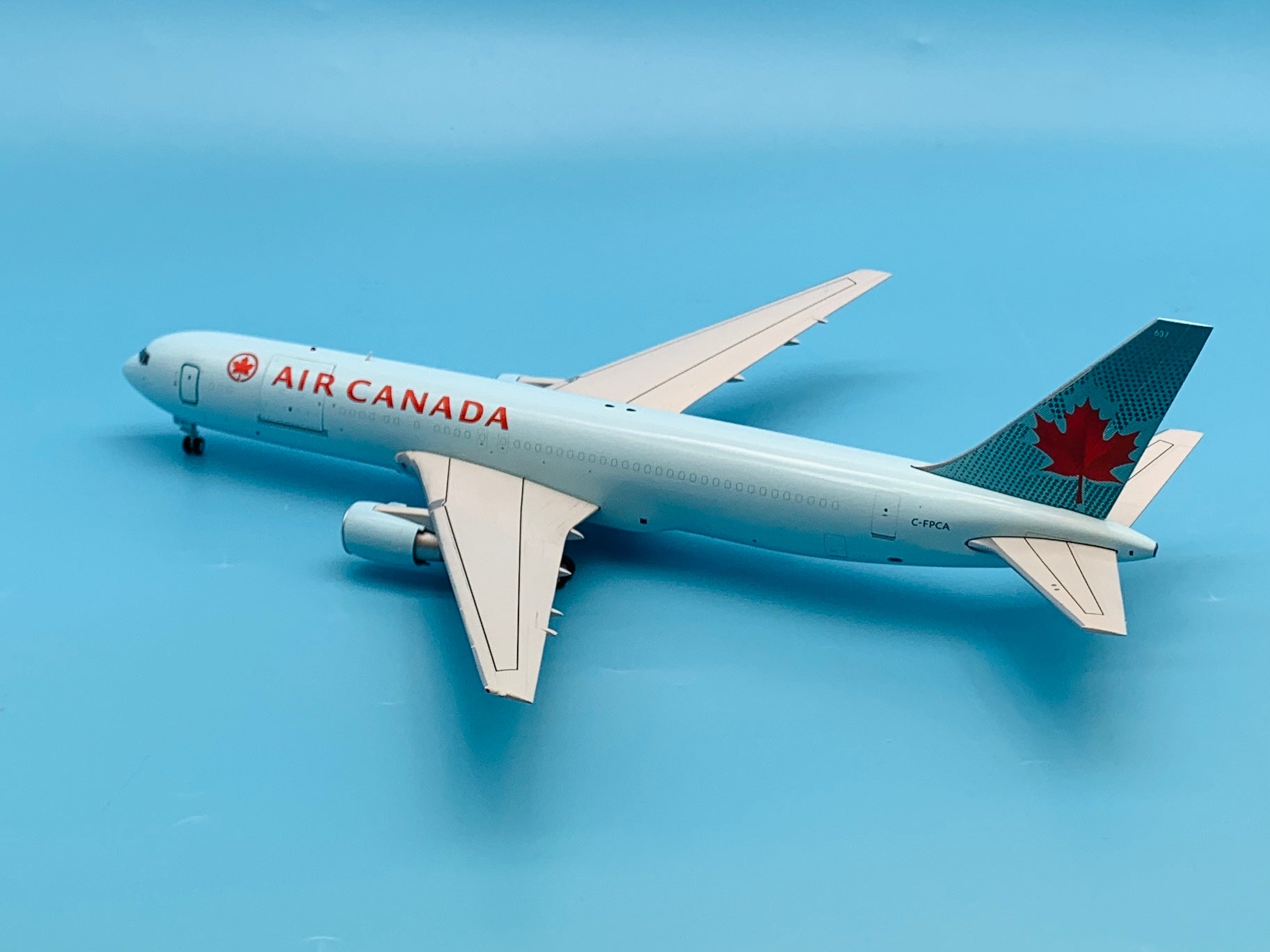 JC Wings 1/200 Air Canada Cargo Boeing 767-300BCF C-FPCA 