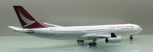 Load image into Gallery viewer, JC Wings 1/200 Cathay Dragon Airbus A330-300 B-HYG
