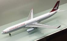Load image into Gallery viewer, JC Wings 1/200 Cathay Dragon Airbus A330-300 B-HYG
