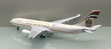 Load image into Gallery viewer, JC Wings 1/200 Etihad Airways Airbus A330-200 A6-EYN XX2962
