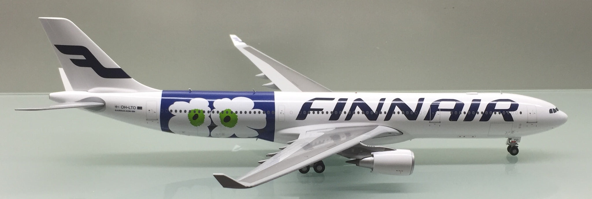JC Wings 1/200 Finnair Airbus A330-300 OH-LTO Marimekko XX2349 