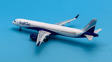 Load image into Gallery viewer, JC Wings 1/200 Indigo Airbus A321neo VT-ICQ
