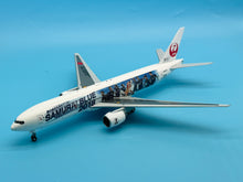 Load image into Gallery viewer, JC Wings 1/200 JAL Japan Airlines Boeing 777-200 JA8979 Samurai Blue 2018
