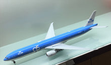Load image into Gallery viewer, JC Wings 1/200 KLM Royal Dutch Airlines Boeing 777-300ER PH-BVK 95 years XX2345
