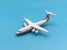 Load image into Gallery viewer, JC Wings 1/200 Makung Airlines British Aerospace BAe-146-300 B-1775
