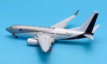 Load image into Gallery viewer, JC Wings 1/200 Netherlands Government Boeing 737-700 PH-GOV Flaps down
