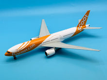 Load image into Gallery viewer, JC Wings 1/200 Fly Scoot Boeing 777-200 9V-OTD
