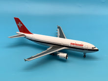 Load image into Gallery viewer, JC Wings 1/200 Swissair Airbus A310-300 HB-IPI
