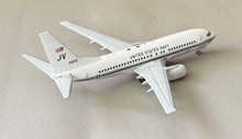 Load image into Gallery viewer, JC Wings 1/200 US Navy Boeing C-40A Clipper 165829 XX20279
