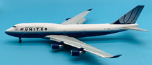 Load image into Gallery viewer, JC Wings 1/200 United Airlines Boeing 747-400 N199UA flaps down XX2268A US Olympic team
