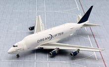 Load image into Gallery viewer, JC Wings 1/400 Boeing 747-400LCF Dreamlifter N2498A flaps down LH4176A
