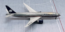 Load image into Gallery viewer, JC Wings 1/400 Aeromexico Boeing 777-200ER Polished N746AM
