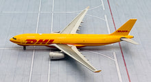 Load image into Gallery viewer, JC Wings 1/400 Hong Kong Airlines Airbus A330-200F B-LDP
