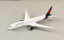 Load image into Gallery viewer, JC Wings 1/400 Air Premia South Korea Boeing 787-9 HL8389
