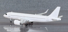 Load image into Gallery viewer, JC Wings 1/400 Airbus A320neo blank white BK2015

