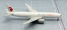 Load image into Gallery viewer, JC Wings 1/400 China Eastern Cargo Boeing 777-200LRF B-220E flaps down
