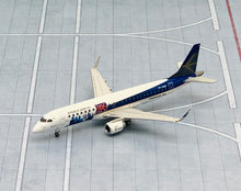 Load image into Gallery viewer, JC Wings 1/400 Embraer ERJ-190 House Colour &quot;Empress of London City&quot; PP-XMA LH4143
