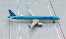 Load image into Gallery viewer, JC Wings 1/400 Korean Air Airbus A321Neo HL8505
