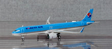 Load image into Gallery viewer, JC Wings 1/400 Korean Air Airbus A321Neo HL8509
