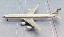 Load image into Gallery viewer, JC Wings 1/400 Kuwait Government Airbus A340-500 9K-GBA
