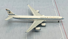 Load image into Gallery viewer, JC Wings 1/400 Kuwait Government Airbus A340-500 9K-GBA
