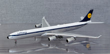 Load image into Gallery viewer, JC Wings 1/400 Lufthansa Airbus A340-600 Retro D-AIHG
