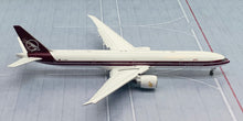 Load image into Gallery viewer, JC Wings 1/400 Qatar Airways Boeing 777-300ER Retro A7-BAC flaps down
