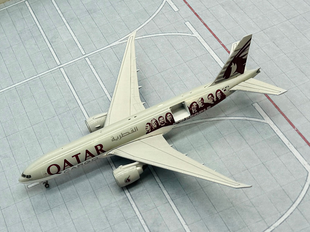 JC Wings 1/400 Qatar Cargo Boeing 777-200LRF Moved by People Interactive Series A7-BFG