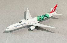 Load image into Gallery viewer, JC Wings 1/400 Turkish Airlines Boeing 777-300ER Bio Fuel TC-LJH

