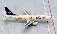Load image into Gallery viewer, JC Wings 1/400 YTO Airlines Boeing 737-300SF B-2505

